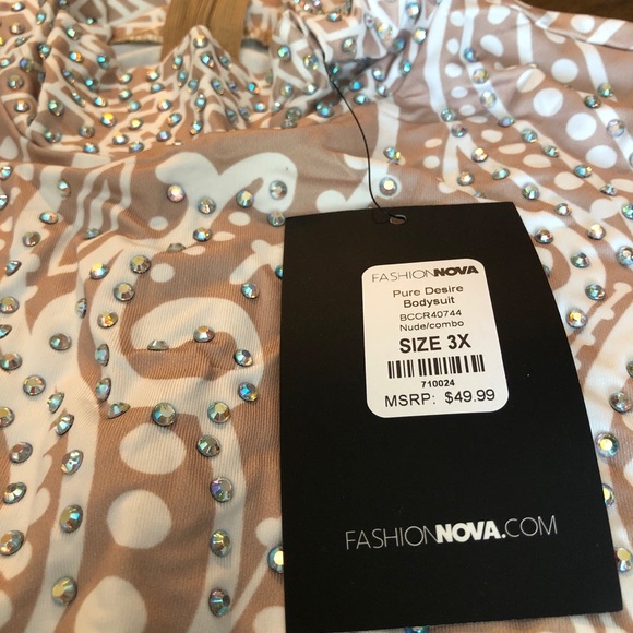 Long sleeve jeweled bodysuit. Size 3X - Picture 3 of 3